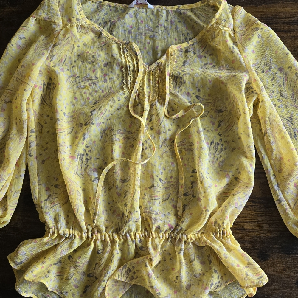 Candie's Sunny Yellow Peasant Blouse